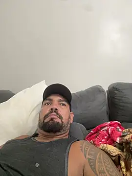 Snapshot of adgato chatting on February 23, 8:17 pm adgato online show from February 23, 8:17 pm