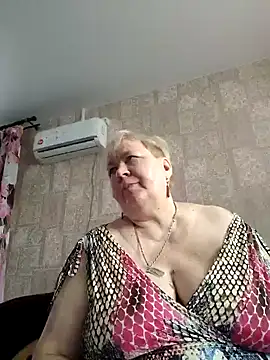 EffectFiona online show from December 30, 4:42 am