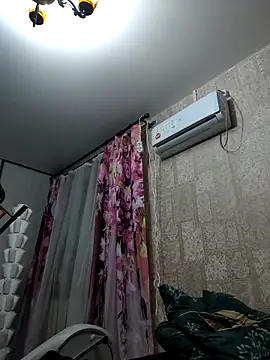 Snapshot of EffectFiona chatting on September 30, 10:59 pm EffectFiona online show from September 30, 10:59 pm