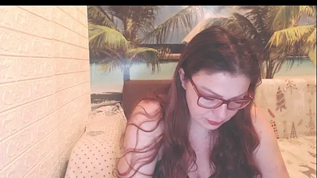 Queen  Natasha online show from October 29, 10:00 pm