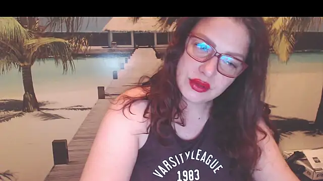 Snapshot of Queen__Natasha chatting on June 28, 9:32 pm Queen Natasha online show from June 28, 9:32 pm