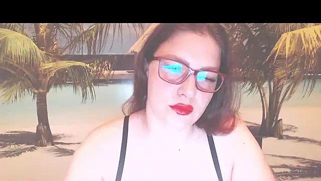 Snapshot of Queen__Natasha chatting on July 20, 8:11 pm Queen Natasha online show from July 20, 8:11 pm
