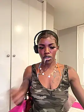 wishwashhy22 online show from October 11, 7:18 am