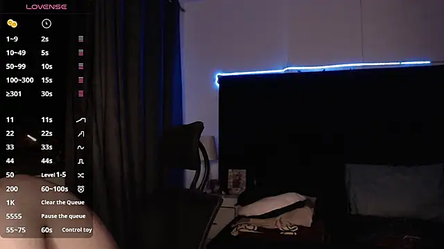 andrewmhilton  online show from October 12, 6:23 am