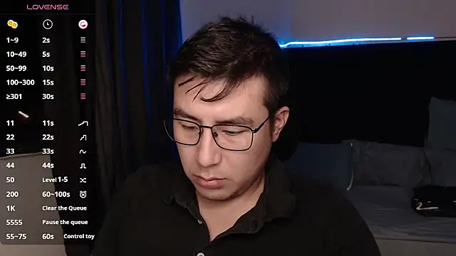 andrewmhilton  online show from November 1, 6:26 am