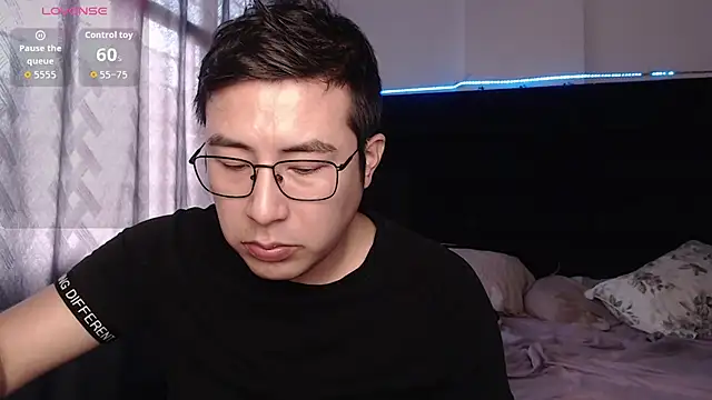 andrewmhilton  online show from January 8, 4:53 pm