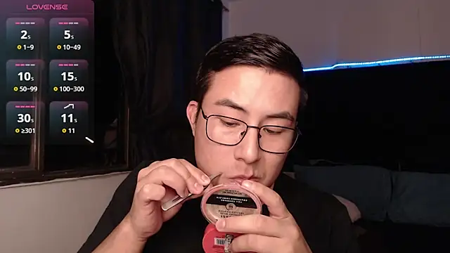 andrewmhilton  online show from February 9, 6:06 am