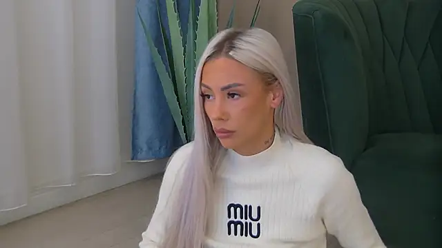 Bailey Rush online show from December 15, 6:01 pm