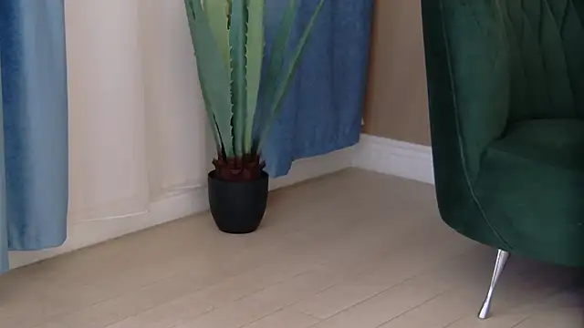 Bailey Rush online show from December 19, 4:14 pm