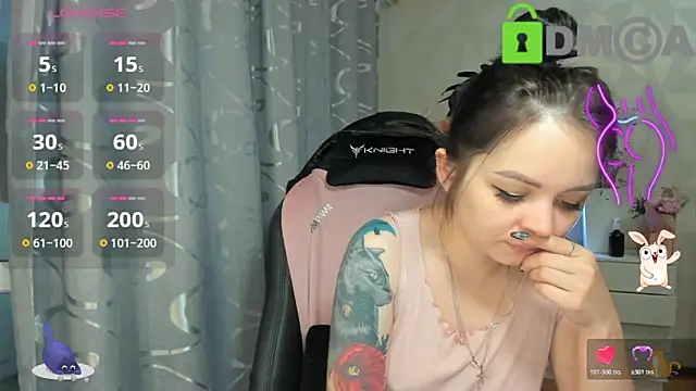 Snapshot of AnnyHoney_ chatting on October 23, 12:15 pm AnnyHoney online show from October 23, 12:15 pm