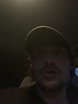 Snapshot of Midwestalpha chatting on February 28, 12:22 am Midwestalpha online show from February 28, 12:22 am