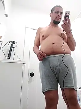 Snapshot of Stomps33 chatting on February 18, 7:30 pm Stomps33 online show from February 18, 7:30 pm