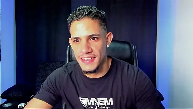 jhonnysnow17 online show from January 13, 3:06 pm