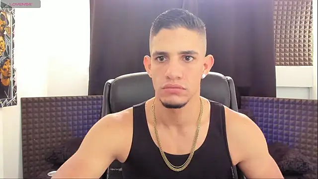 jhonnysnow17 online show from July 15, 7:30 pm