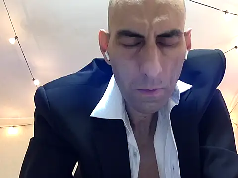 HandsomeAlfie online show from October 1, 9:54 pm