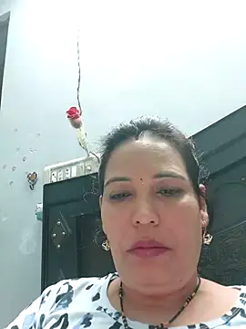 Poojabhabi101 online show from October 14, 6:58 am