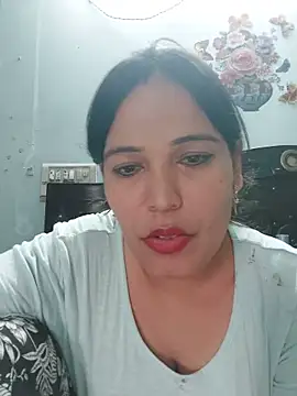 Poojabhabi101 online show from June 5, 7:25 am
