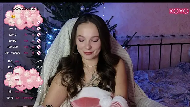 Snapshot of lil_luna_x chatting on December 22, 4:06 pm lil luna x online show from December 22, 4:06 pm