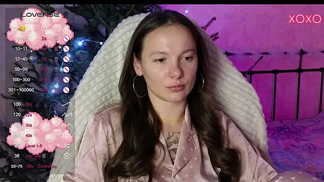 Snapshot of lil_luna_x chatting on December 26, 5:08 pm lil luna x online show from December 26, 5:08 pm
