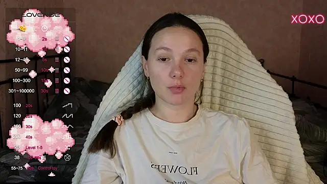 Snapshot of lil_luna_x chatting on January 30, 5:17 pm lil luna x online show from January 30, 5:17 pm