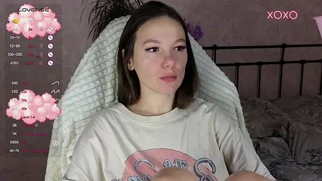 lil luna x online show from December 21, 3:30 pm