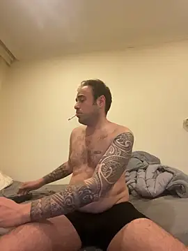 Snapshot of constantine_01 chatting on March 17, 12:52 am constantine 01 online show from March 17, 12:52 am