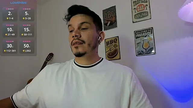 Snapshot of alejandro_stark chatting on January 10, 10:50 am alejandro stark online show from January 10, 10:50 am