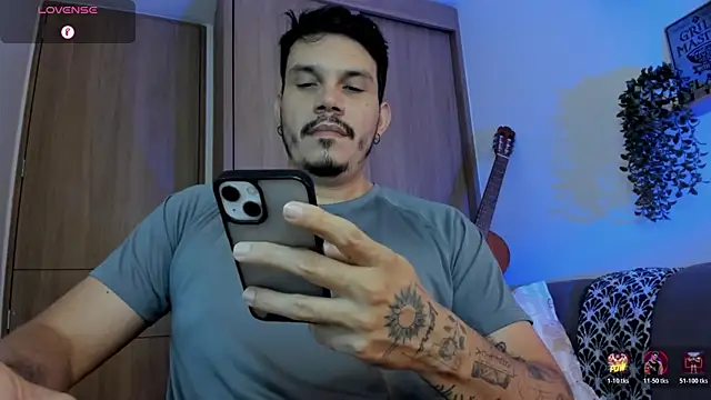 alejandro stark online show from July 6, 10:45 am