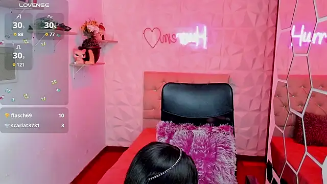 Snapshot of hurrencam chatting on March 13, 4:12 pm hurrencam online show from March 13, 4:12 pm