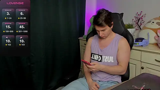 Snapshot of Vincent_Strong chatting on September 27, 12:10 pm Vincent Strong online show from September 27, 12:10 pm