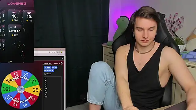 Snapshot of Vincent_Strong chatting on November 5, 9:53 am Vincent Strong online show from November 5, 9:53 am