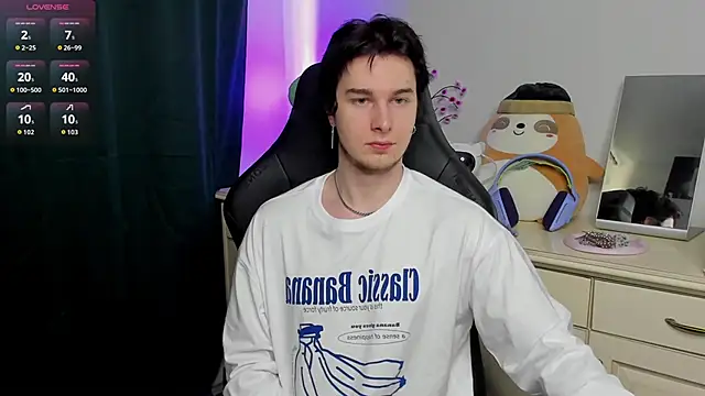 Vincent Strong online show from March 14, 1:05 pm