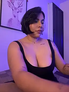 GigiiStone online show from September 22, 7:49 pm