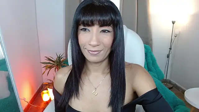 sofia perez    online show from February 3, 8:03 pm