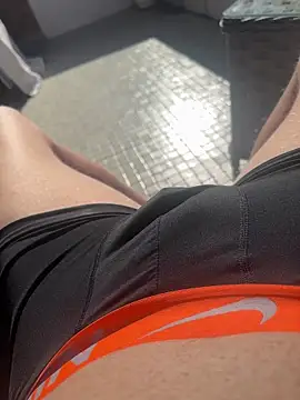 Snapshot of Gayginger86 chatting on April 10, 11:20 pm Gayginger86 online show from April 10, 11:20 pm