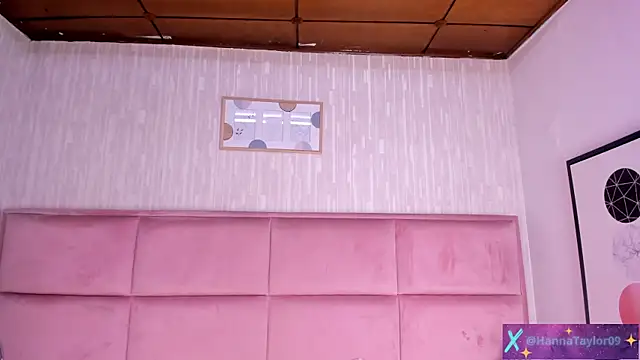 HannaTaylor online show from March 11, 3:45 am