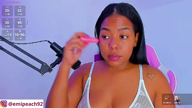 samanthaabloom online show from November 6, 1:17 am