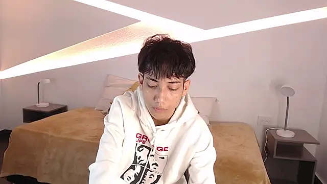 Snapshot of hot_little_bunny chatting on January 26, 8:56 pm hot little bunny online show from January 26, 8:56 pm