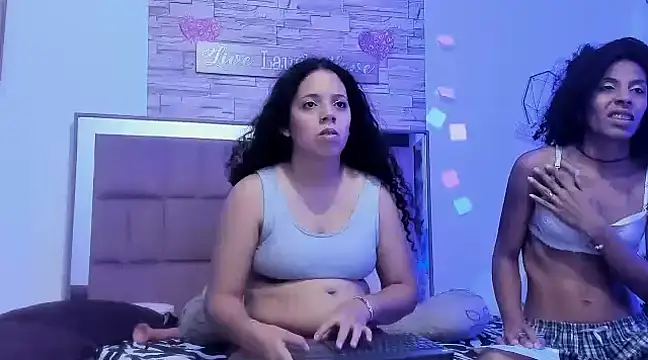chicaslatinas69 online show from February 9, 1:22 am