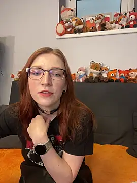 FinaFoxy online show from July 6, 9:28 am