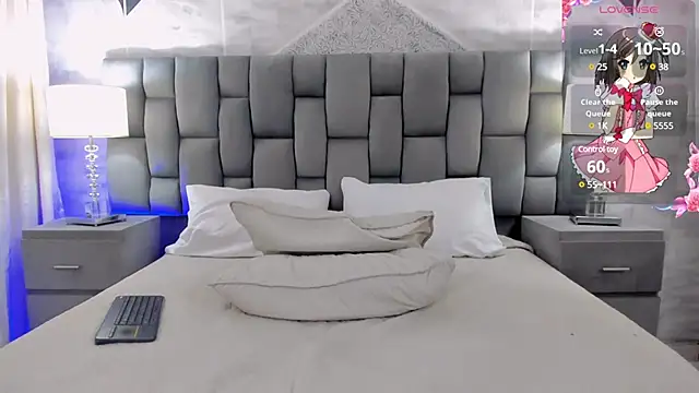 CinthiaCollins online show from December 12, 11:47 pm