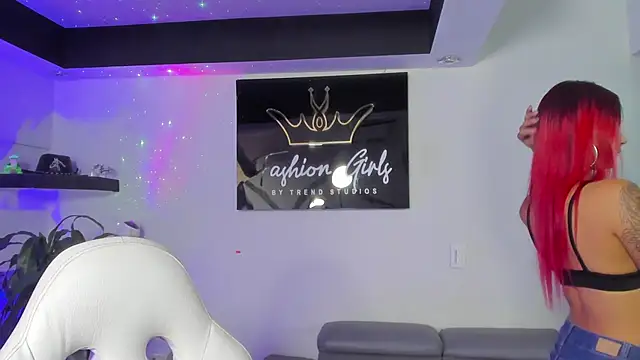 CinthiaCollins online show from February 26, 4:45 pm