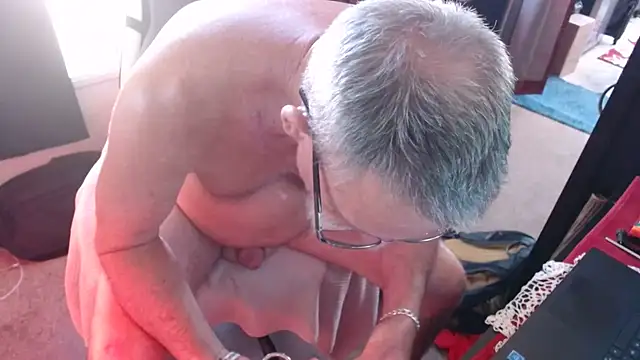 Snapshot of Daddysthick chatting on September 13, 6:29 pm Daddysthick online show from September 13, 6:29 pm