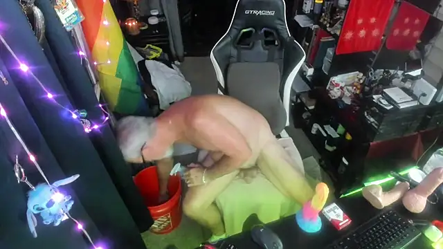 Daddysthick online show from June 27, 3:33 am