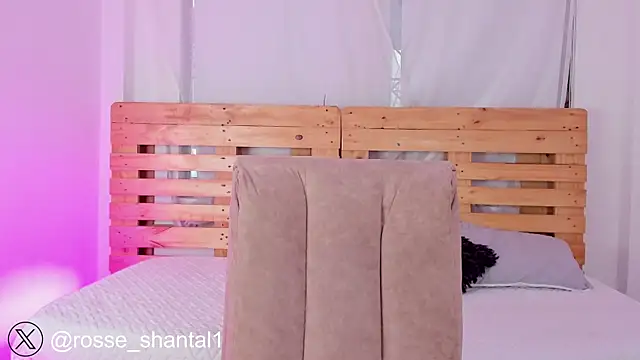 Snapshot of shantal_rosse1 chatting on September 24, 12:08 pm shantal rosse1 online show from September 24, 12:08 pm