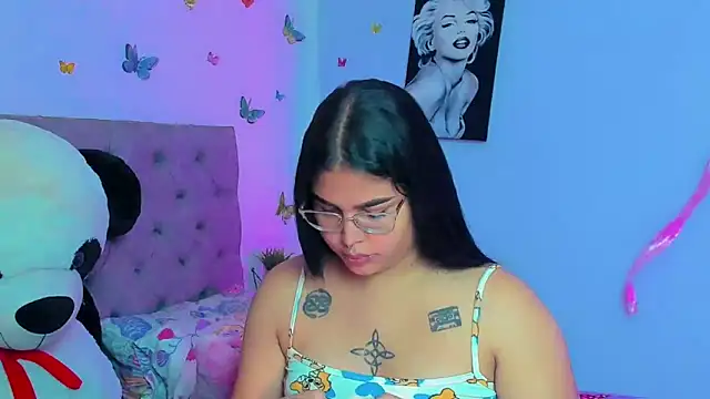 mabellfox online show from December 7, 4:03 pm