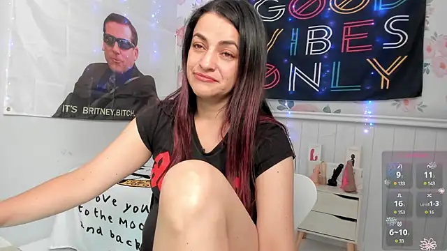 LovelyAzucena online show from January 16, 2:41 pm