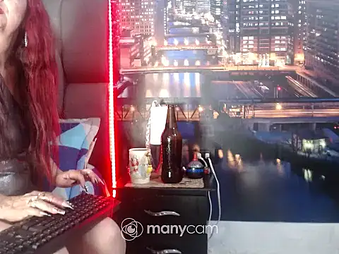 Snapshot of Lucy_mature8 chatting on December 31, 10:56 pm Lucy mature8 online show from December 31, 10:56 pm