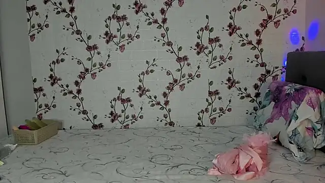 Alisagold90 online show from October 13, 7:19 am