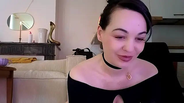 Snapshot of Lilie_romeo chatting on January 6, 11:40 am Lilie romeo online show from January 6, 11:40 am